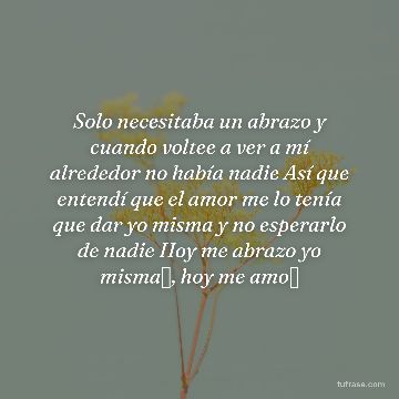 Solo necesitaba un abrazo y cuando voltee a ver a mí alrededor no había nadie Así que entendí que el amor me lo tenía que dar yo misma y no esperarlo de nadie Hoy me abrazo yo misma🫂, hoy me amo🩷